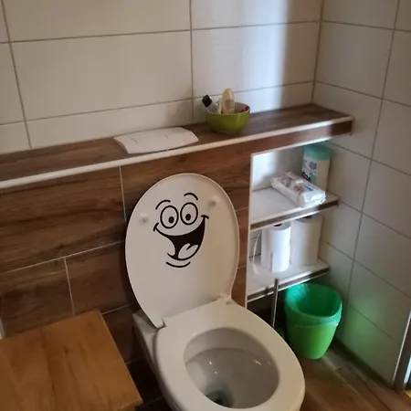 Schwarz Apartment
